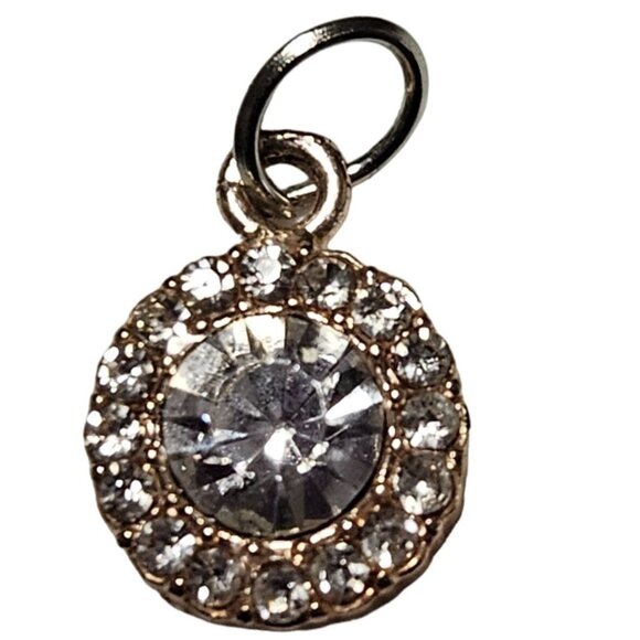 Elegant Gold Tone Rhinestone Pendant Charm for Necklace Sparkling DIY Jewelry - Picture 1 of 4